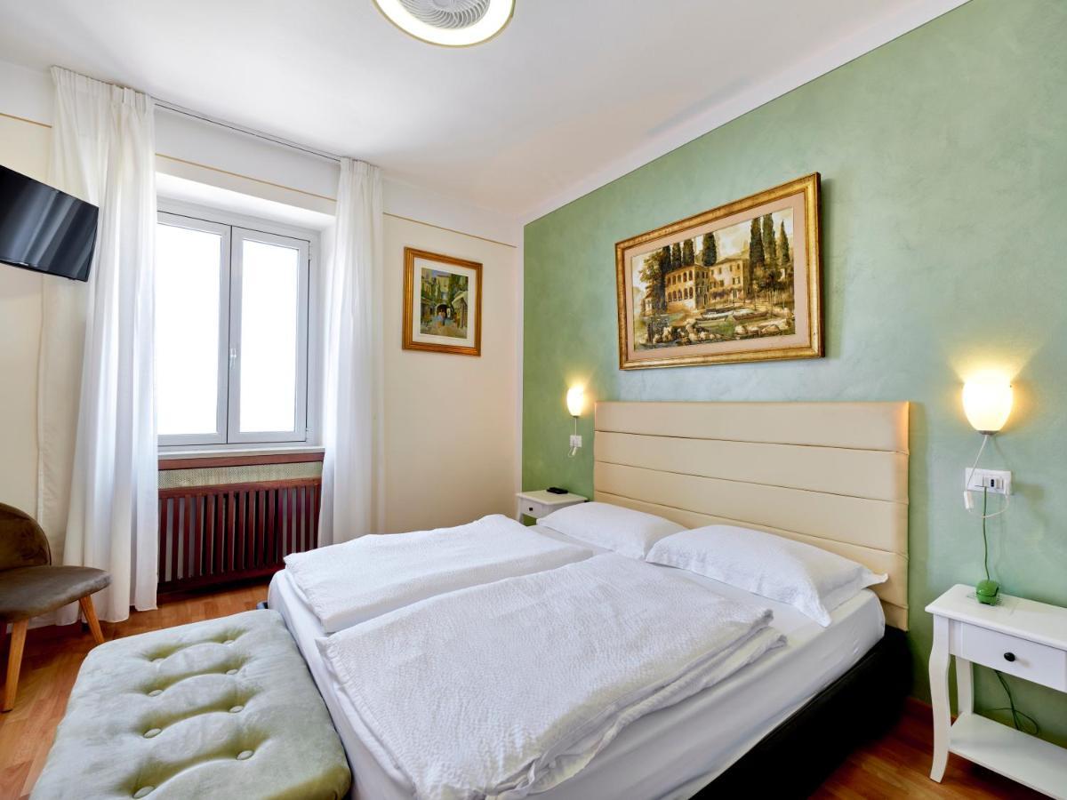 Hotel San Marco ガルダ エクステリア 写真