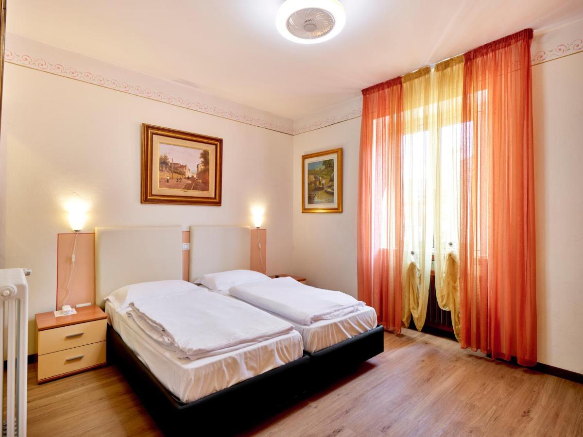 Hotel San Marco ガルダ エクステリア 写真